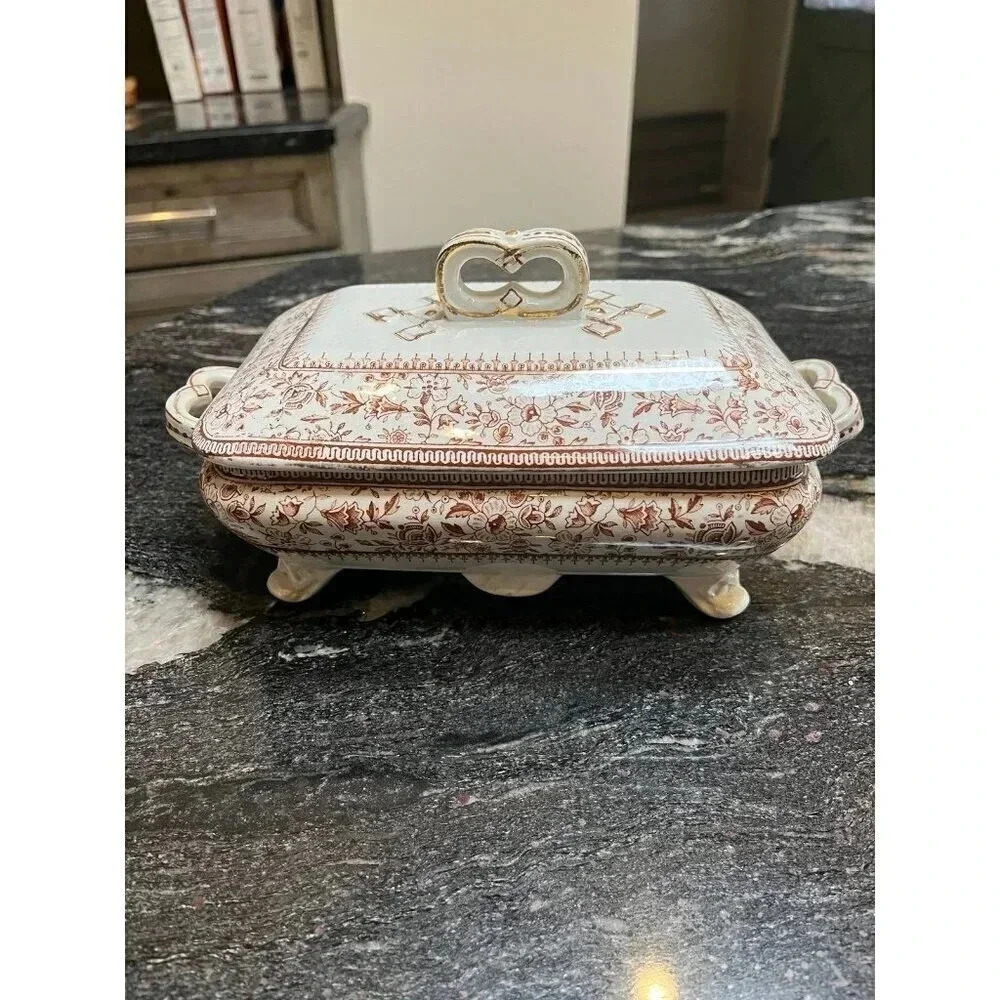 Antique Porcelain /Ceramic Trinket Box with Gold Trim